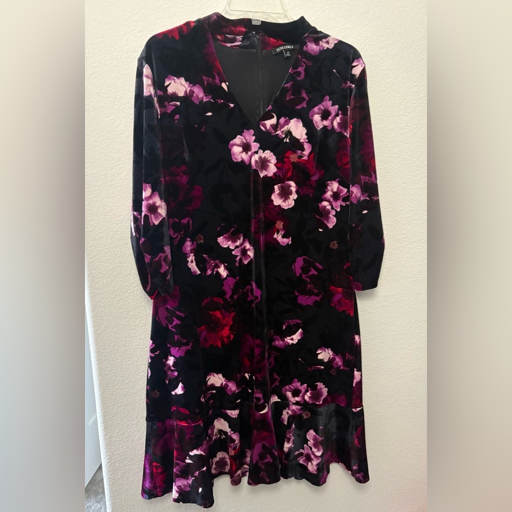 Roz & Ali Velvet Floral Choker Midi Dress
